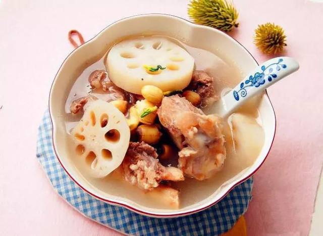 Mùa này nhất định phải ăn 3 món dễ nấu lại ngon miệng và giúp bổ sung nước, thanh nhiệt, ngăn ngừa khô da- Ảnh 2.