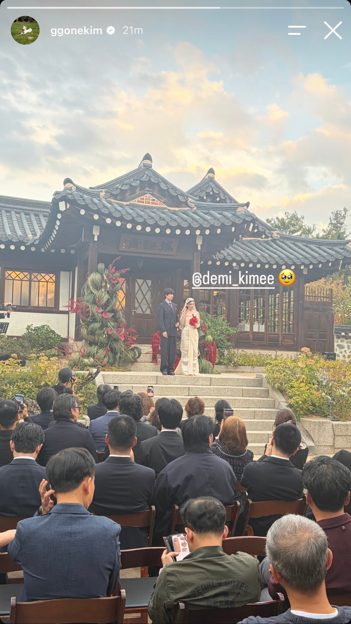 Mỹ nh&acirc;n Qu&acirc;n Vương Bất Diệt b&iacute; mật cưới chả ai biết, nhờ Kim Go Eun tiết lộ mới thấy h&ocirc;n lễ to&agrave;n sao- Ảnh 7.
