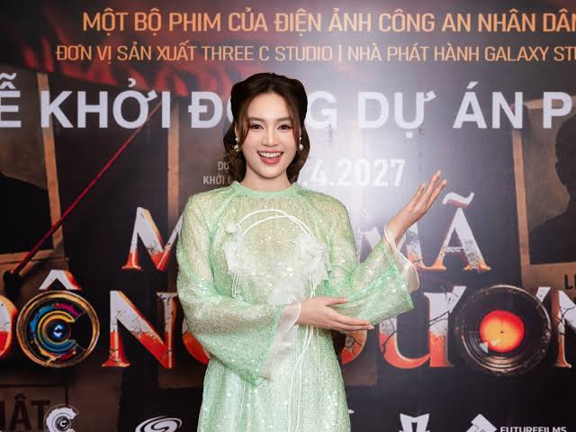 C&ocirc; g&aacute;i Việt được đặc c&aacute;ch tốt nghiệp đại học v&igrave; qu&aacute; đẳng cấp, đẹp đến mức h&uacute;t 13,7 tỷ view- Ảnh 11.