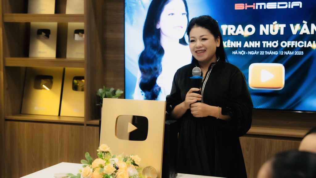 Thu nhập của "nữ hoàng nhạc đỏ" có học vị Tiến sĩ, là mẹ đơn thân 4 con- Ảnh 6.