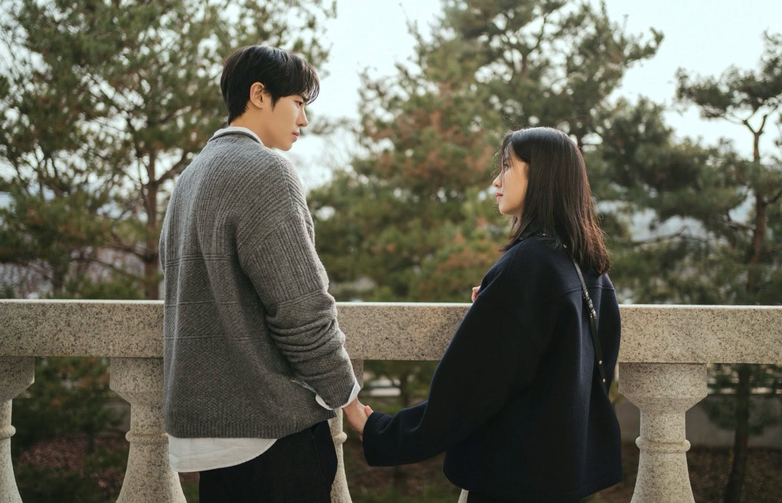 3 mỹ nh&acirc;n đang khuấy đảo m&agrave;n ảnh H&agrave;n: Doctor X của Kim Ji Won đạt rating cao ngất vẫn bị ch&ecirc; tơi tả - Ảnh 6.