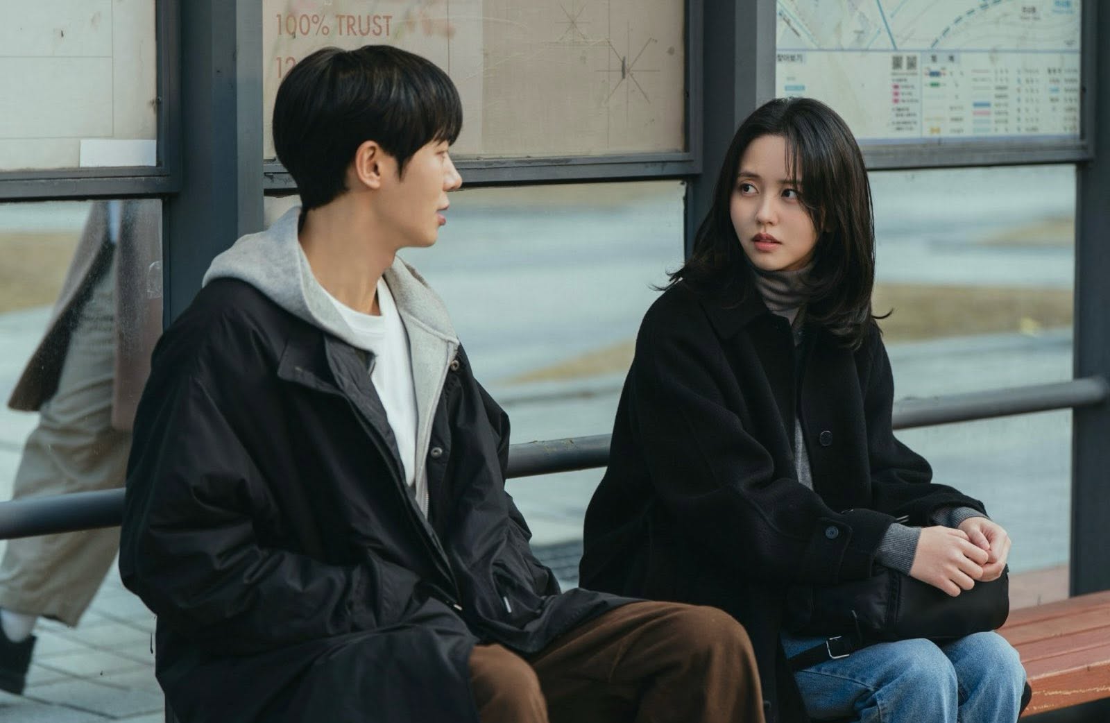 3 mỹ nh&acirc;n đang khuấy đảo m&agrave;n ảnh H&agrave;n: Doctor X của Kim Ji Won đạt rating cao ngất vẫn bị ch&ecirc; tơi tả - Ảnh 7.