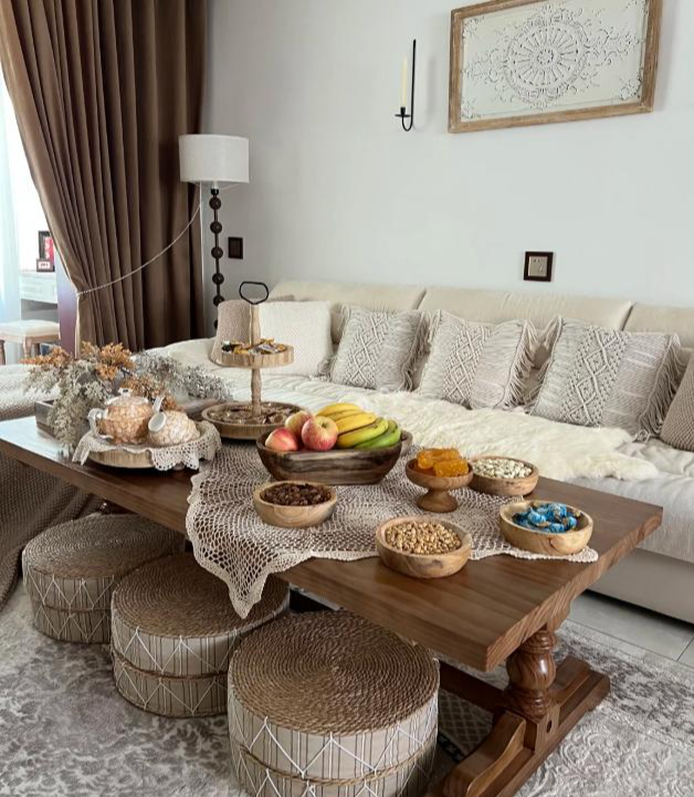 Bỏ bàn trà để đặt bàn dài trong phòng khách đang thành xu hướng: Nhìn thì mê nhưng nhiều người ở vài tháng đã muốn đổi lại- Ảnh 7.