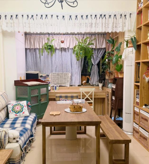 Bỏ bàn trà để đặt bàn dài trong phòng khách đang thành xu hướng: Nhìn thì mê nhưng nhiều người ở vài tháng đã muốn đổi lại- Ảnh 8.