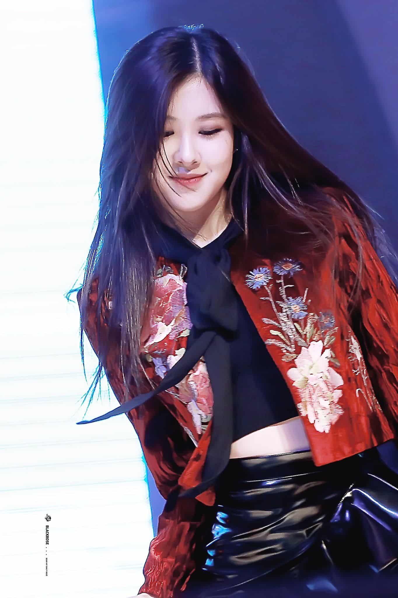 Ros&eacute; (BLACKPINK) thay đổi- Ảnh 14.