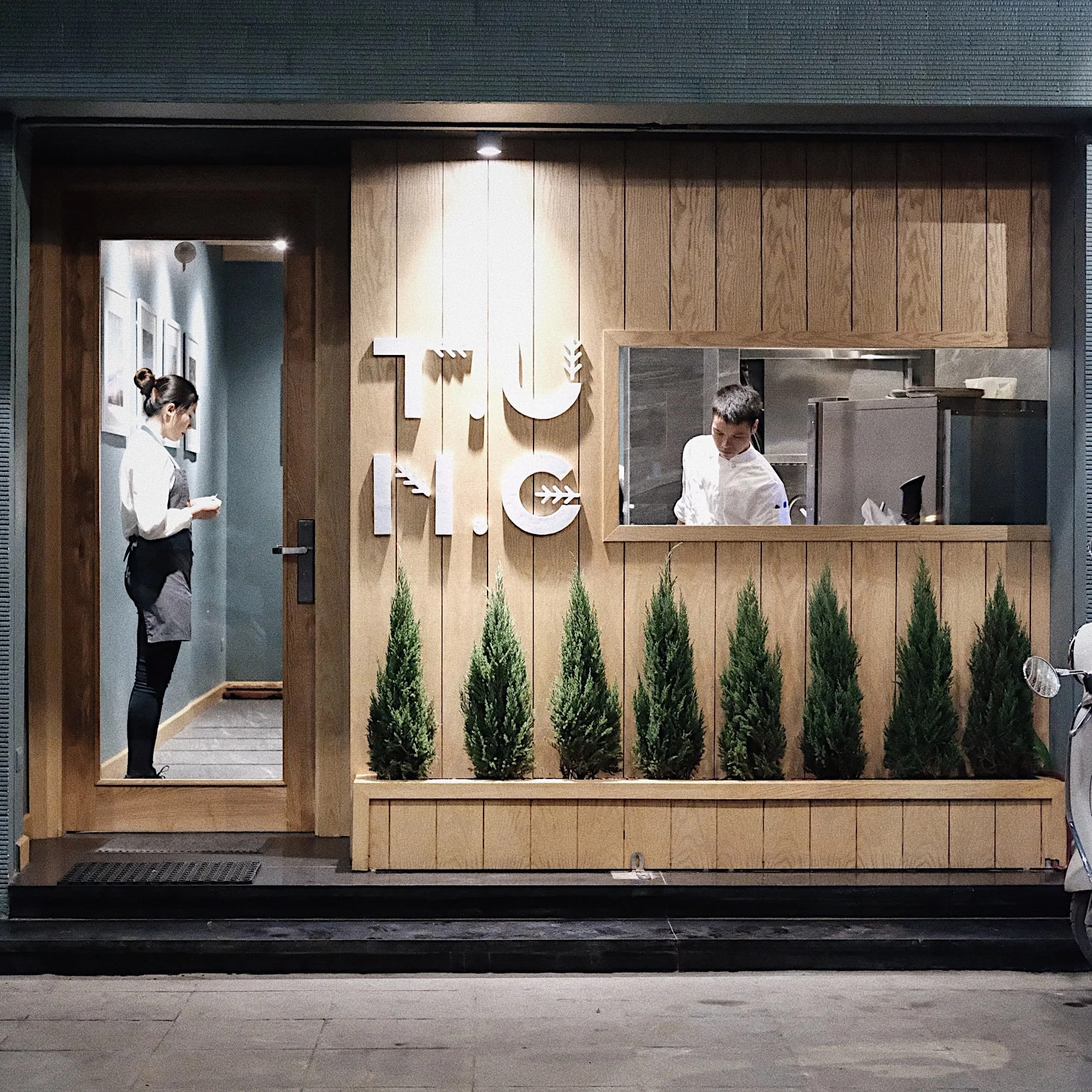 Ch&uacute;ng ta bỏ lỡ 2 thế hệ đầu ti&ecirc;n rồi, nhưng muộn c&ograve;n hơn kh&ocirc;ng: Thế hệ nh&agrave; h&agrave;ng thứ 3 của Việt Nam đ&atilde; đến! - Ảnh 10.