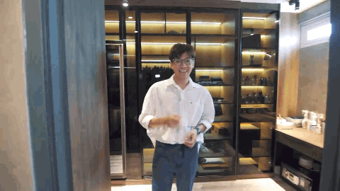 Th&agrave;nh vi&ecirc;n trụ cột của 2 Ng&agrave;y 1 Đ&ecirc;m: Sống ở penthouse đập th&ocirc;ng 3 tầng, gi&agrave;u ngầm c&oacute; tiếng trong showbiz- Ảnh 10.
