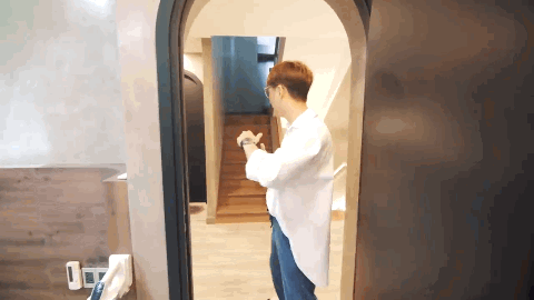 Th&agrave;nh vi&ecirc;n trụ cột của 2 Ng&agrave;y 1 Đ&ecirc;m: Sống ở penthouse đập th&ocirc;ng 3 tầng, gi&agrave;u ngầm c&oacute; tiếng trong showbiz- Ảnh 11.