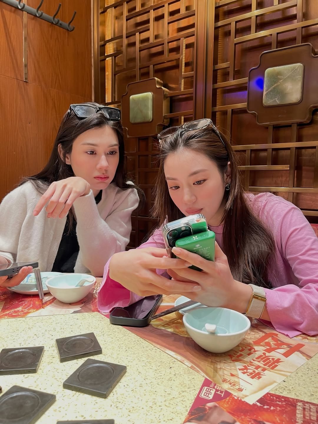 C&oacute; n&ecirc;n hỏi lương, gi&aacute; nh&agrave;, tiền mua xe của người kh&aacute;c?- Ảnh 1.