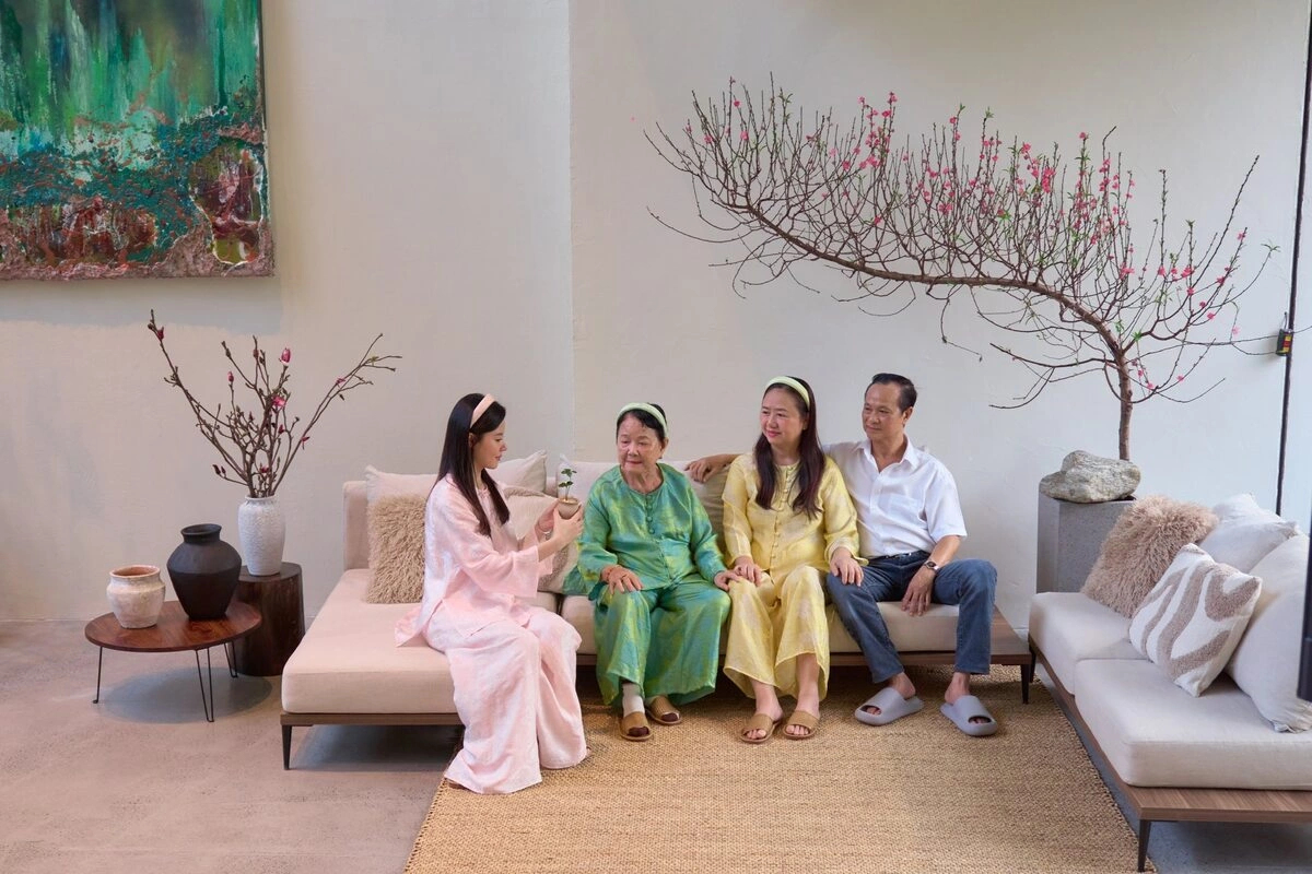Diễn vi&ecirc;n SN 1989 tốt nghiệp &Aacute; khoa Thạc sĩ: 35 tuổi cưới thiếu gia tập đo&agrave;n nhựa, sống chill trong căn biệt thự ven s&ocirc;ng - Ảnh 5.