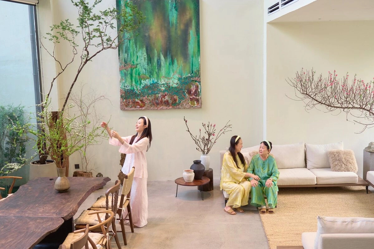 Diễn vi&ecirc;n SN 1989 tốt nghiệp &Aacute; khoa Thạc sĩ: 35 tuổi cưới thiếu gia tập đo&agrave;n nhựa, sống chill trong căn biệt thự ven s&ocirc;ng - Ảnh 8.