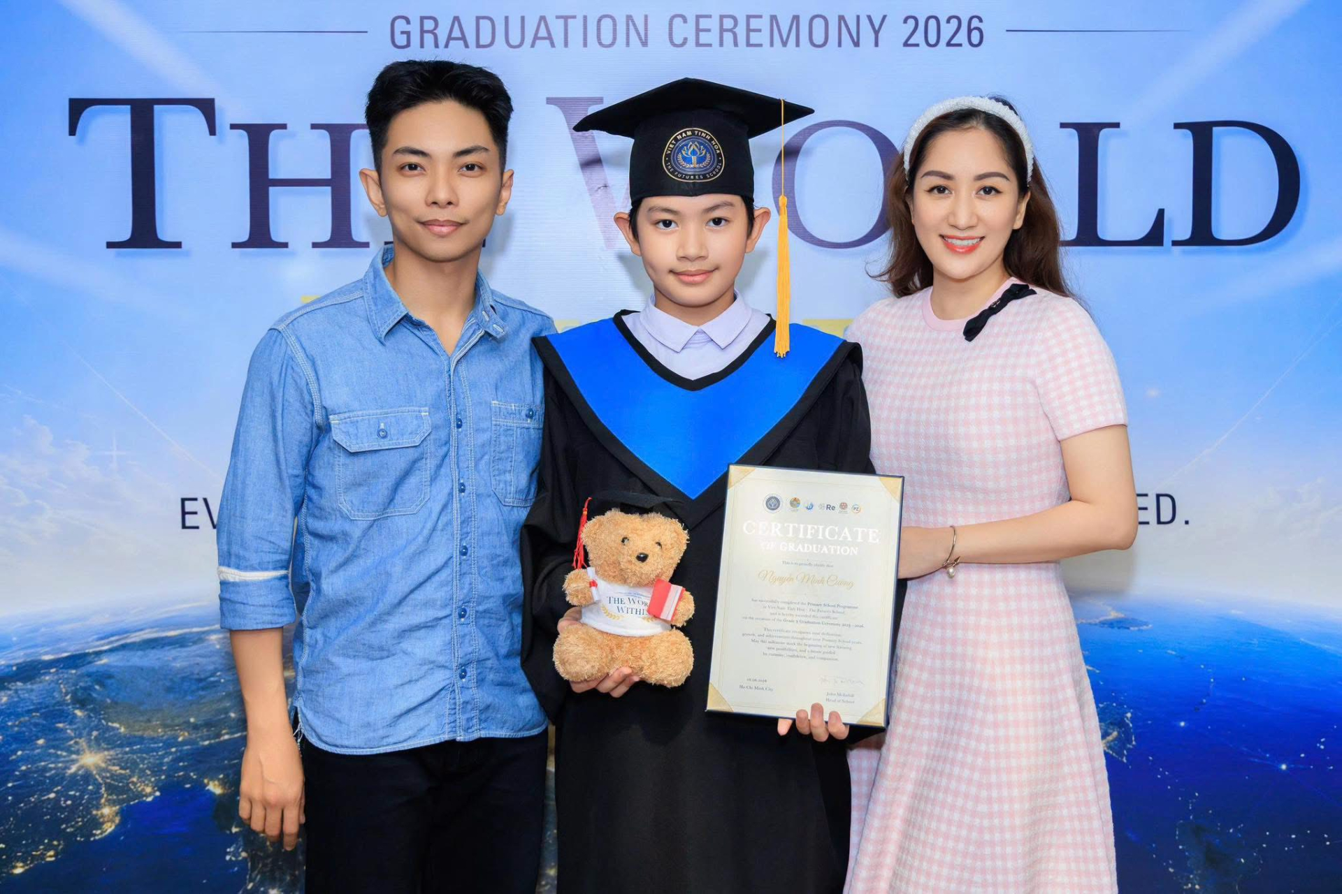 Bản sao ho&agrave;n hảo của Phan Hiển: 11 tuổi đ&atilde; 2 lần v&ocirc; địch thế giới, thần th&aacute;i chuẩn "tổng t&agrave;i nh&iacute;"- Ảnh 5.