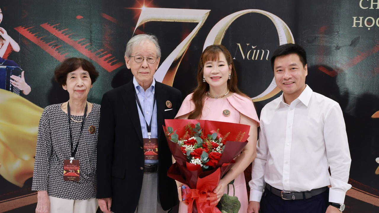 &Acirc;m vang thời gian &ndash; khi những ph&iacute;m đ&agrave;n nối d&agrave;i d&ograve;ng chảy &acirc;m nhạc - Ảnh 7.