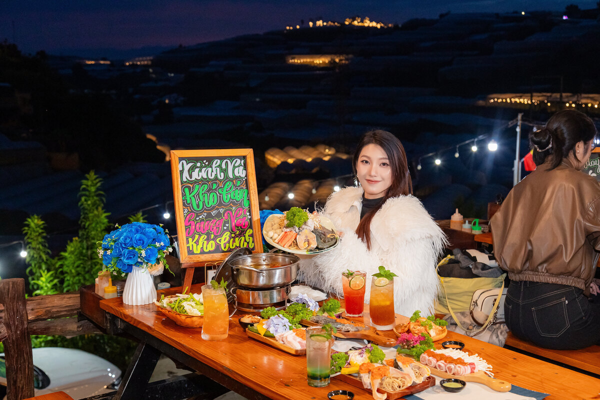 Tiệm Nướng Trạm Dừng Chill: một buổi chiều ăn BBQ, ngắm t&agrave;u cổ v&agrave; chờ Đ&agrave; Lạt l&ecirc;n đ&egrave;n - Ảnh 9.