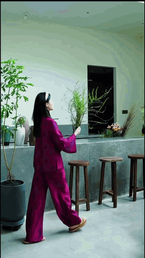 Diễn vi&ecirc;n SN 1989 tốt nghiệp &Aacute; khoa Thạc sĩ: 35 tuổi cưới thiếu gia tập đo&agrave;n nhựa, sống chill trong căn biệt thự ven s&ocirc;ng - Ảnh 10.
