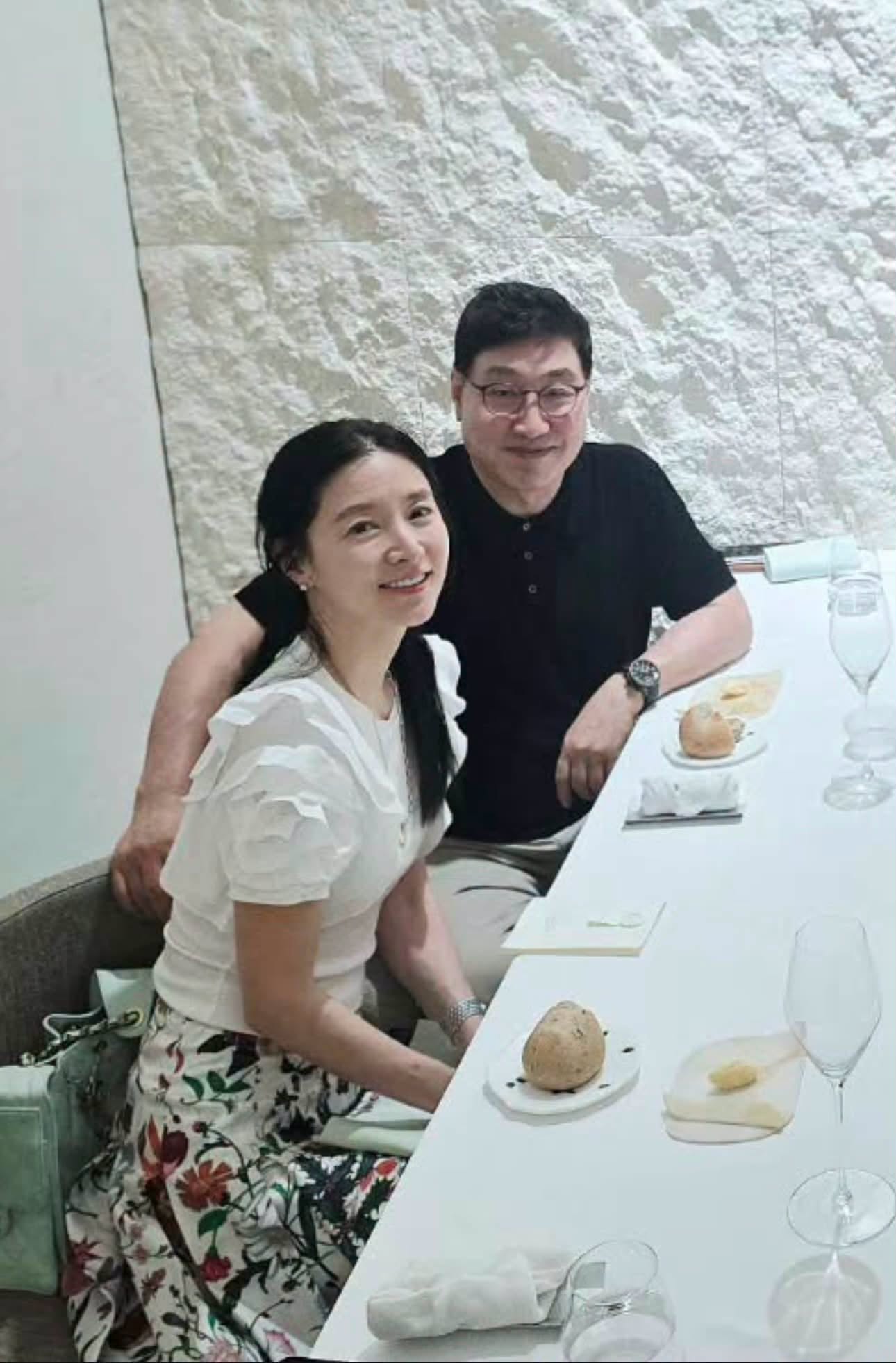 Tận mắt thấy nhan sắc &ldquo;N&agrave;ng Dae Jang Geum&rdquo; Lee Young Ae ngo&agrave;i đời m&agrave; ngớ cả người- Ảnh 5.