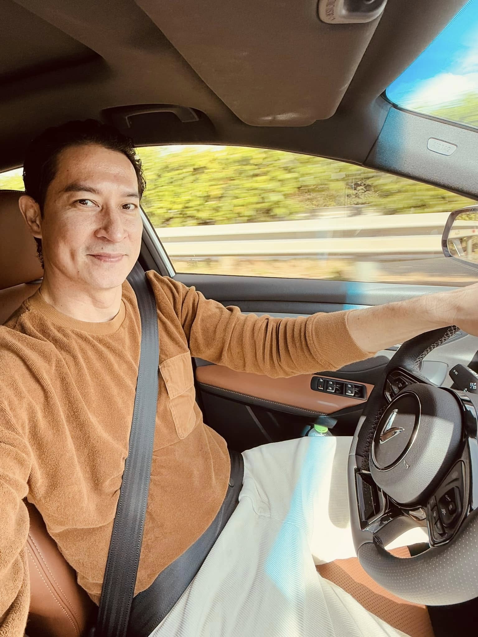 Huy Kh&aacute;nh sau hơn 3 năm ly h&ocirc;n Mạc Anh Thư: "Đến l&uacute;c ngừng hy vọng v&agrave;o những điều kh&ocirc;ng c&ograve;n ph&ugrave; hợp"- Ảnh 5.