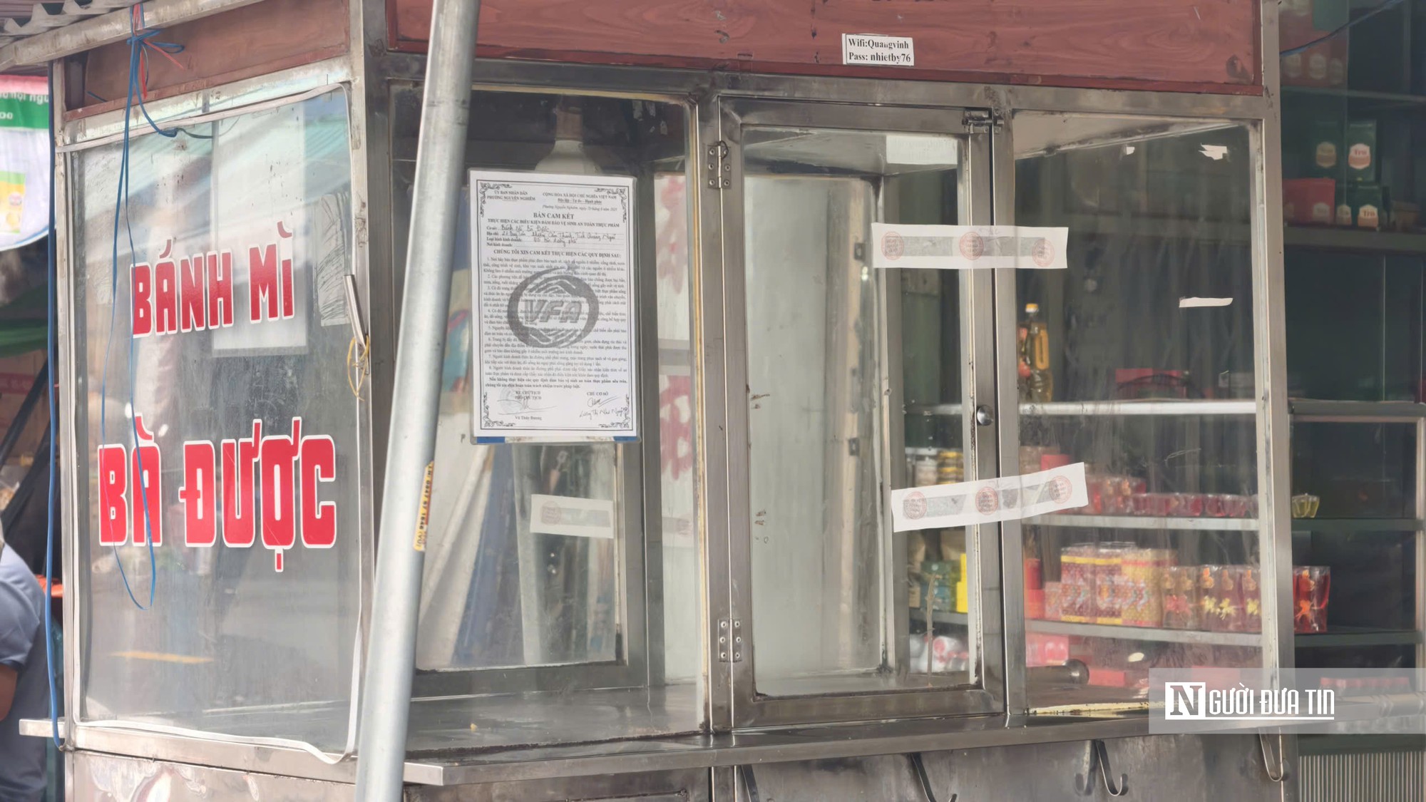 Vụ nghi ngộ độc b&aacute;nh m&igrave; ở Quảng Ng&atilde;i: Hầu hết mẫu thực phẩm dương t&iacute;nh khuẩn g&acirc;y nhiễm khuẩn đường ruột- Ảnh 1.