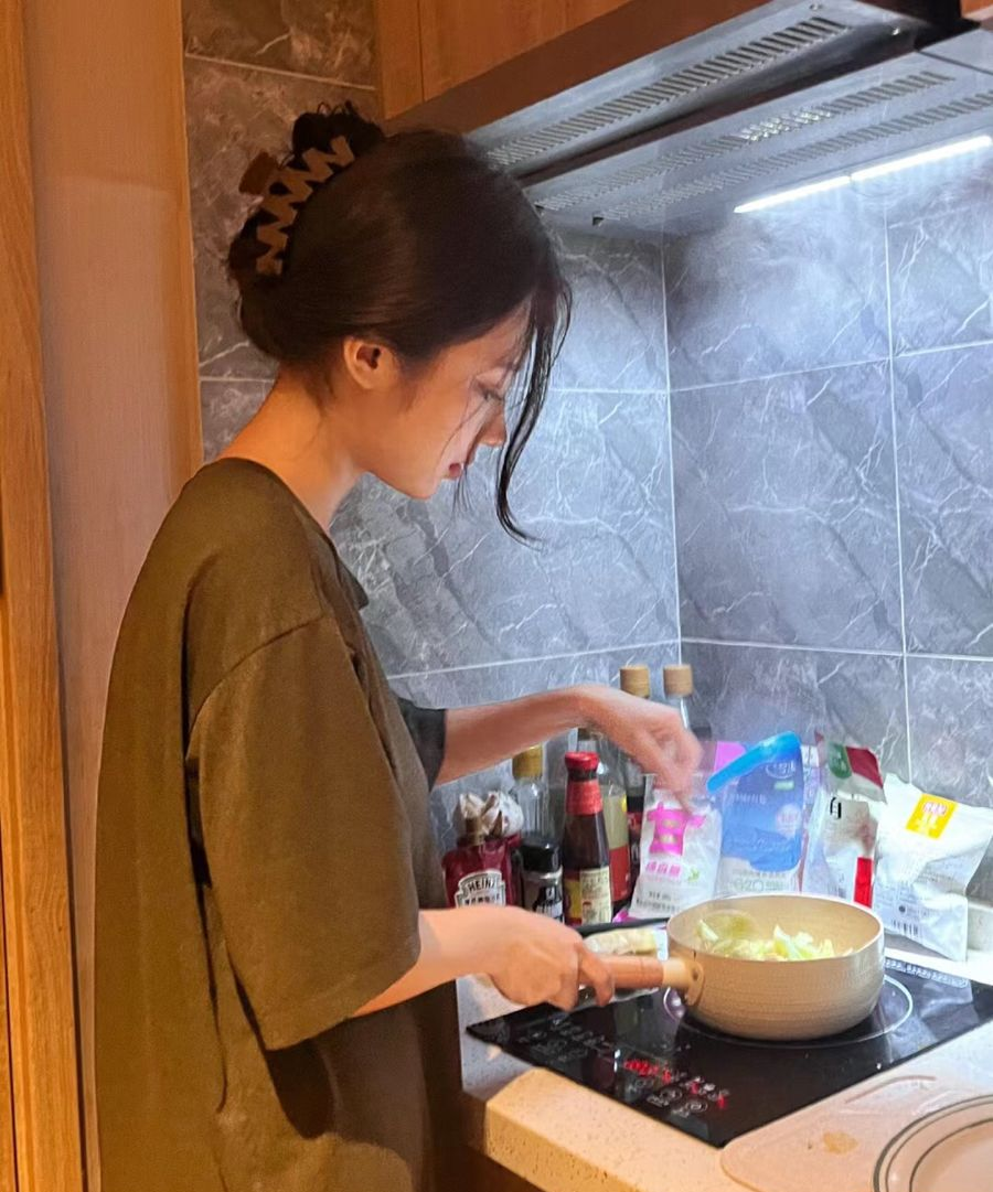 20/10 kh&ocirc;ng cần ai tạo bất ngờ, chỉ cần đừng giao th&ecirc;m việc cho t&ocirc;i- Ảnh 2.