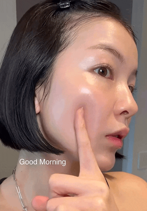 Th&ecirc;m 2-3 giọt mật ong v&agrave;o nước cho bước l&agrave;m sạch cuối sẽ gi&uacute;p da mềm mượt hơn khi trời hanh kh&ocirc;- Ảnh 6.