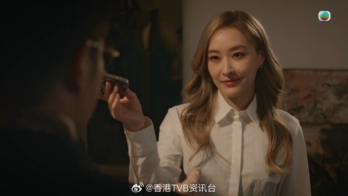 Phim giờ vàng gây sốc với cảnh 18+ vượt giới hạn, ekip hoảng hốt hét lên "từ từ thôi" - Ảnh 3.