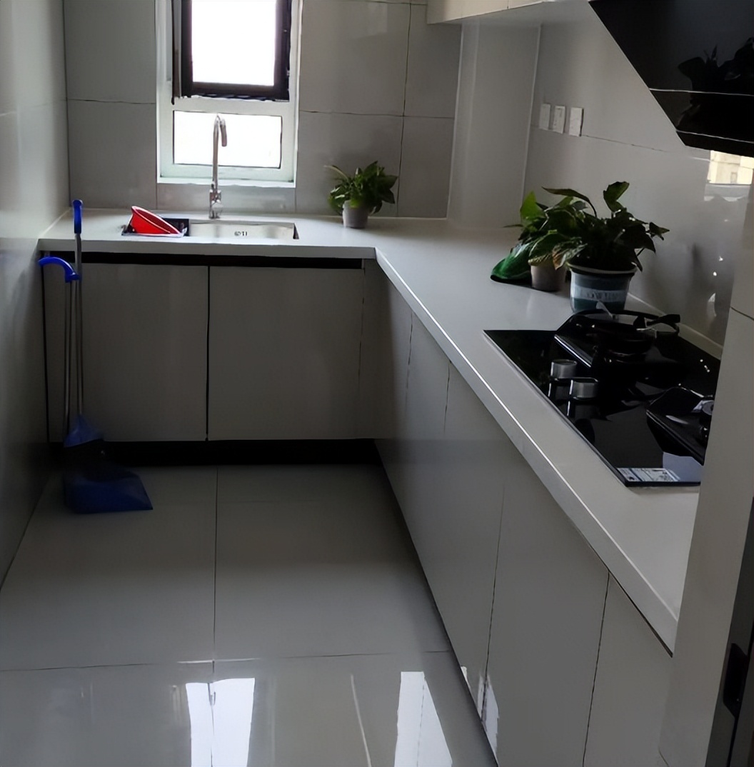 Nghỉ hưu mới nhận ra dọn nhà không cần chăm chỉ: 6 mẹo giúp phụ nữ 60 tuổi giữ nhà sạch mà mỗi ngày chưa đến 1 giờ- Ảnh 3.