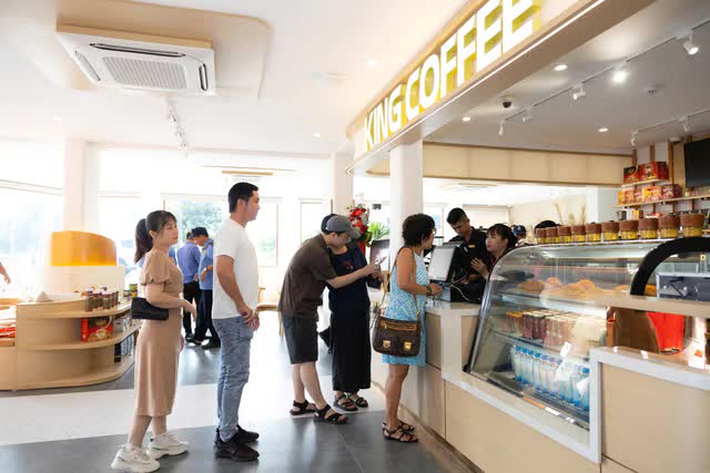 Đồng loạt 18 cửa h&agrave;ng c&agrave; ph&ecirc; của b&agrave; L&ecirc; Ho&agrave;ng Diệp Thảo c&oacute; th&ocirc;ng b&aacute;o đặc biệt đến to&agrave;n bộ kh&aacute;ch h&agrave;ng- Ảnh 1.