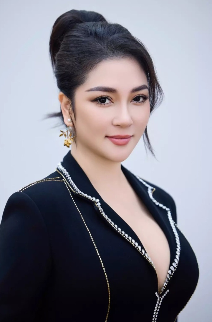 Top 3 Hoa hậu Việt Nam 2004: Người trở th&agrave;nh tiến sĩ, người sống b&iacute; ẩn- Ảnh 2.