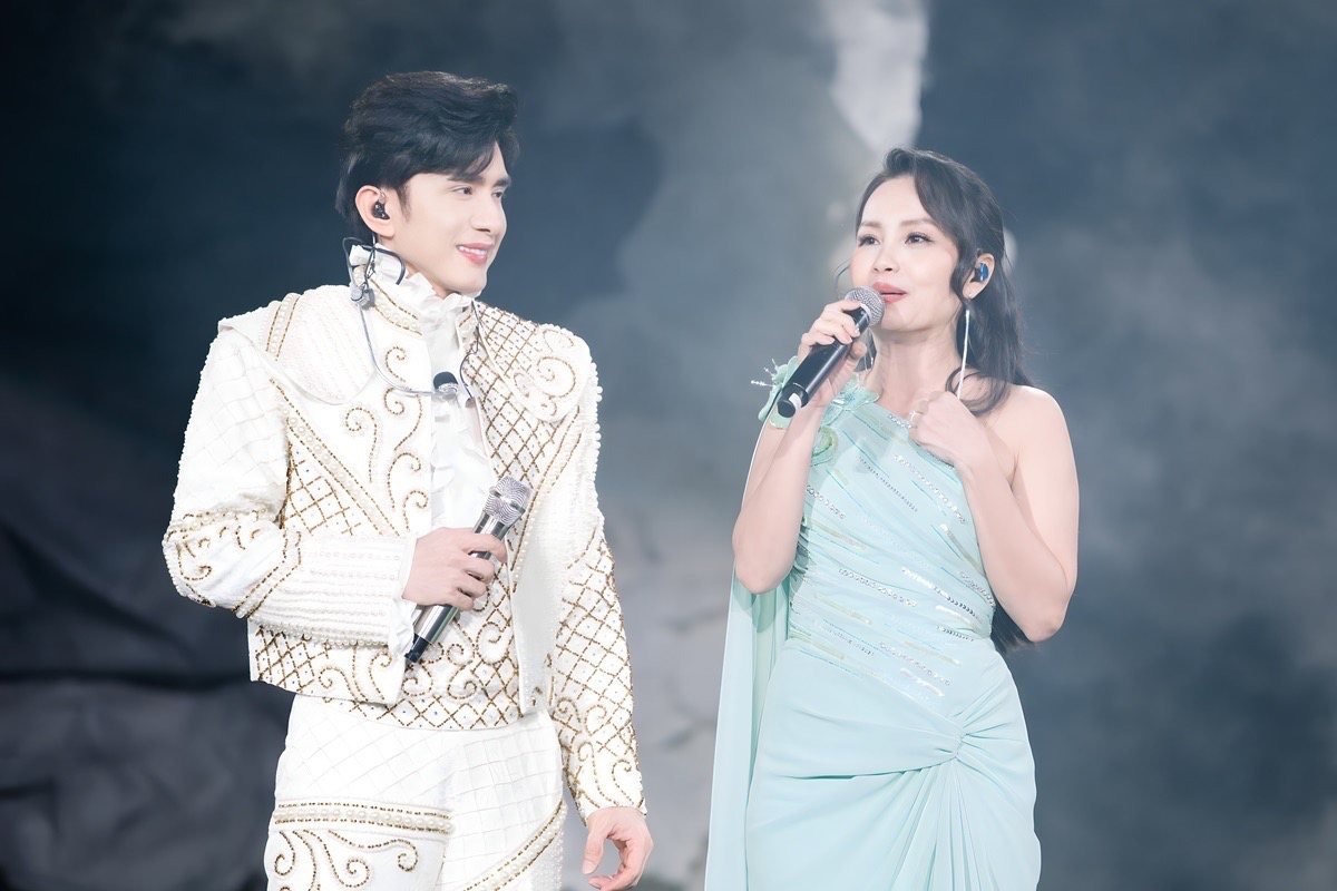 Chị g&aacute;i ca sĩ gi&agrave;u nhất Việt Nam: Ở biệt thự trăm tỷ chỉ m&ecirc; h&aacute;i rau, được nhận bằng khen danh gi&aacute; cấp quốc gia- Ảnh 3.