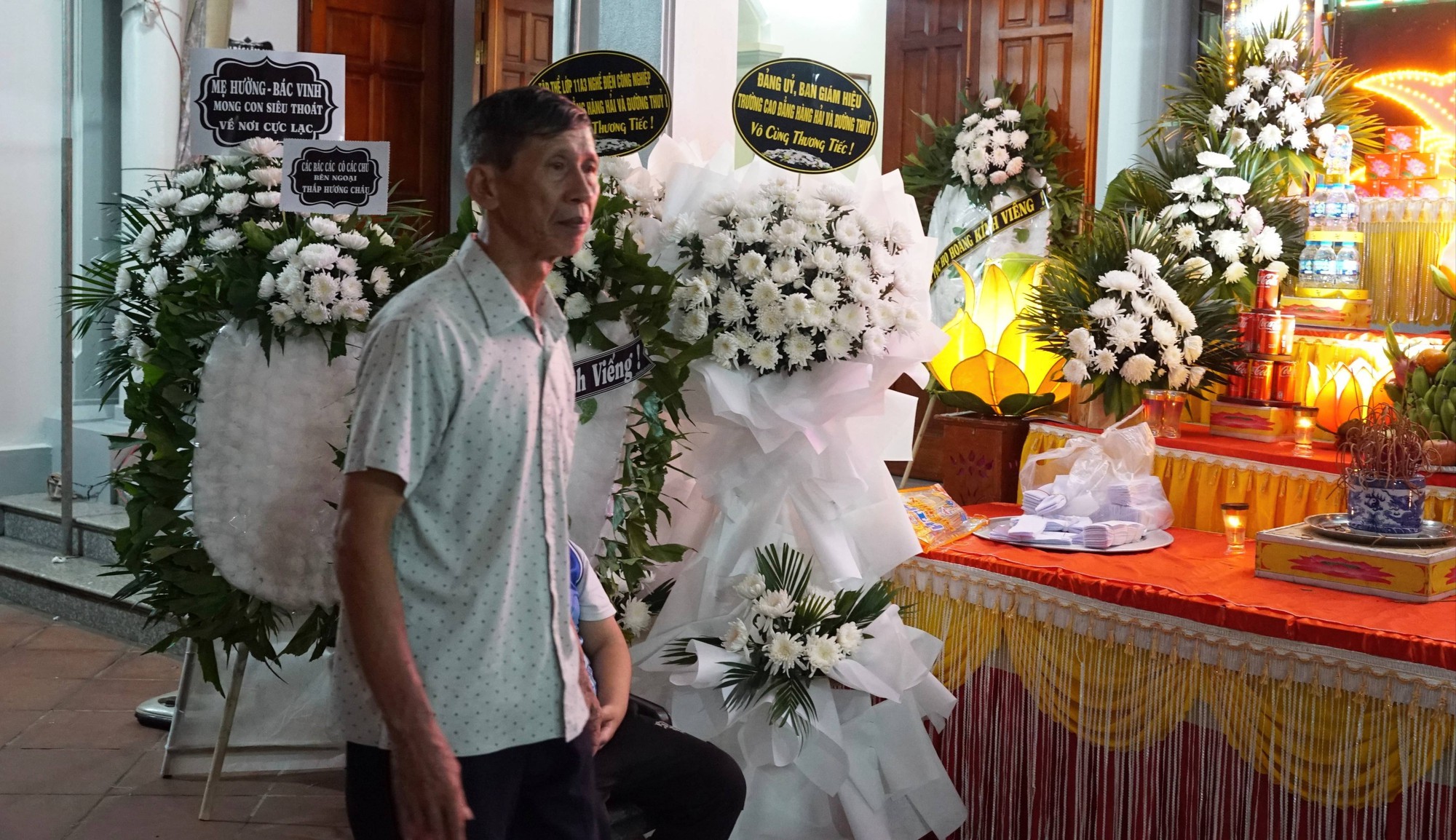 Bố của nam sinh nghi bị bạn đ&aacute;nh tử vong ở Hải Ph&ograve;ng: &ldquo;16 năm nu&ocirc;i con vậy m&agrave;&hellip;&rdquo;- Ảnh 5.