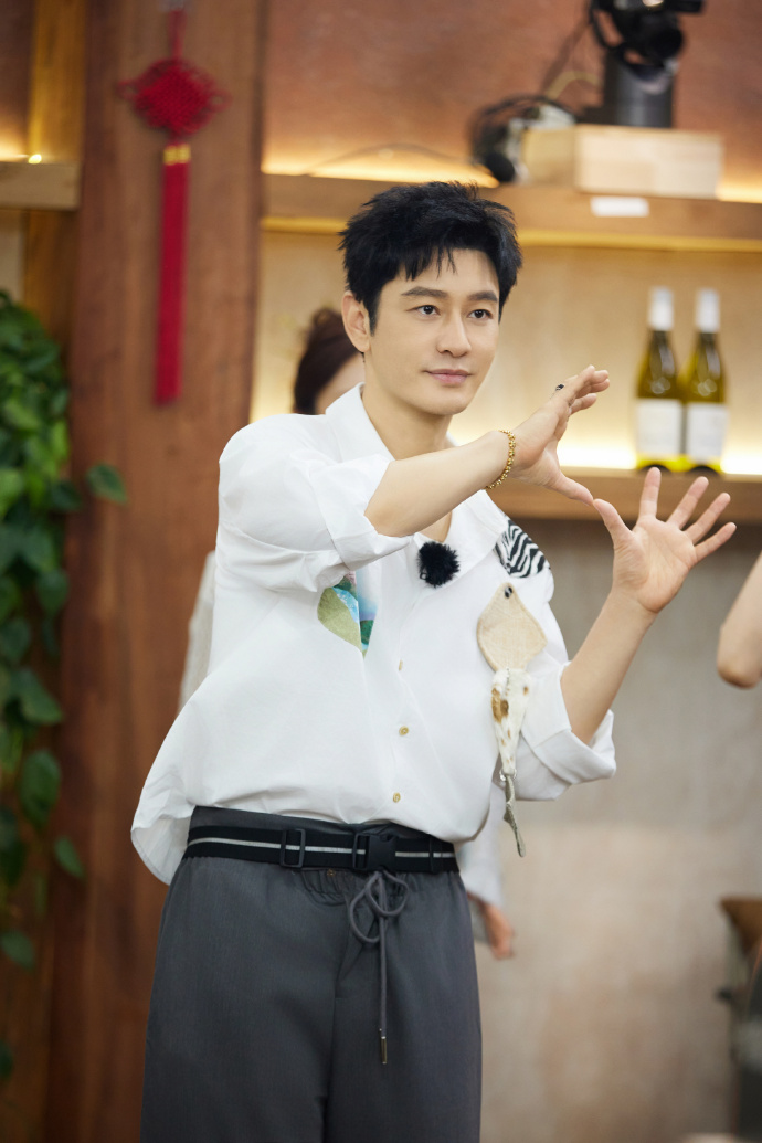 Huỳnh Hiểu Minh ngầm c&ocirc;ng khai l&yacute; do ly h&ocirc;n Angelababy, c&acirc;u n&agrave;o n&oacute;i ra cũng như vả thẳng mặt vợ cũ- Ảnh 2.