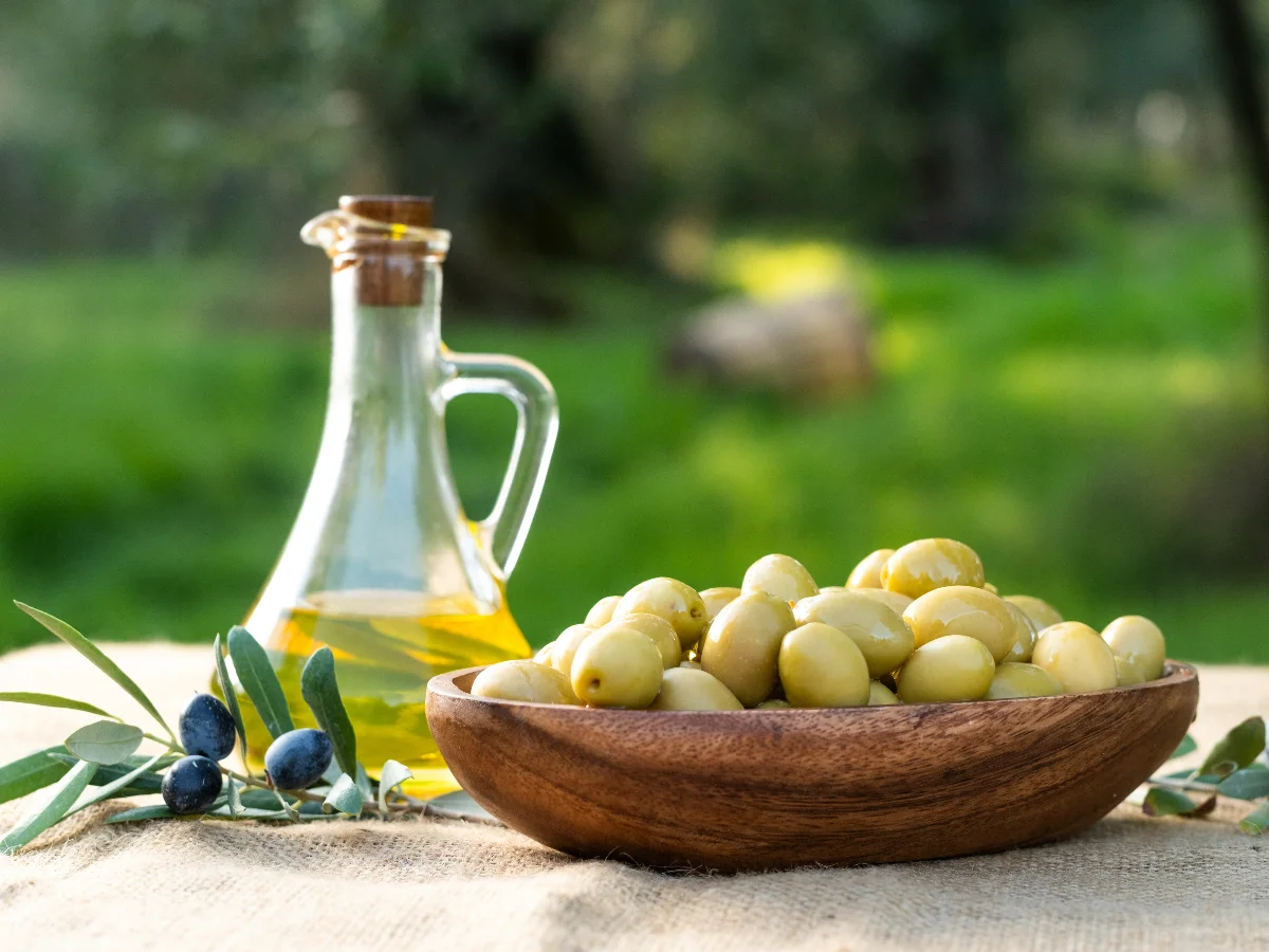 Trường Y Harvard c&ocirc;ng bố 11 loại thực phẩm tuyệt vời gi&uacute;p giảm cholesterol xấu: C&agrave; t&iacute;m, yến mạch v&agrave; c&aacute;c loại đậu đều c&oacute; mặt - Ảnh 4.