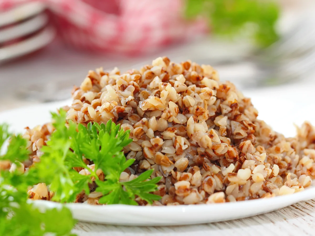Trường Y Harvard c&ocirc;ng bố 11 loại thực phẩm tuyệt vời gi&uacute;p giảm cholesterol xấu: C&agrave; t&iacute;m, yến mạch v&agrave; c&aacute;c loại đậu đều c&oacute; mặt - Ảnh 9.