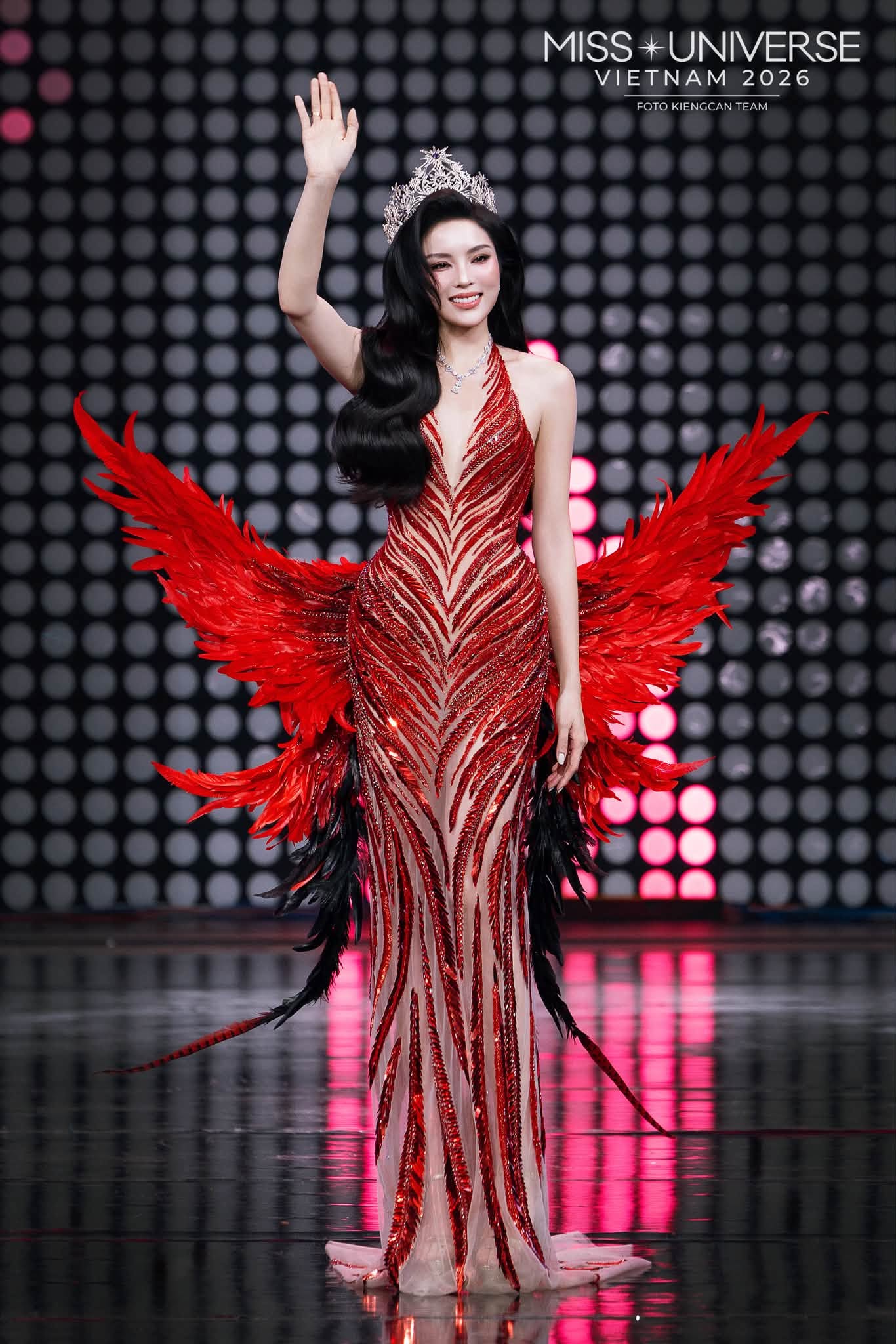 Giữa ồn &agrave;o Miss Universe Vietnam 2026, ph&aacute;t ng&ocirc;n của Chuy&ecirc;n gia trang điểm Nam Trung về HH Kỳ Duy&ecirc;n 3 năm trước bất ngờ được đ&agrave;o lại- Ảnh 7.