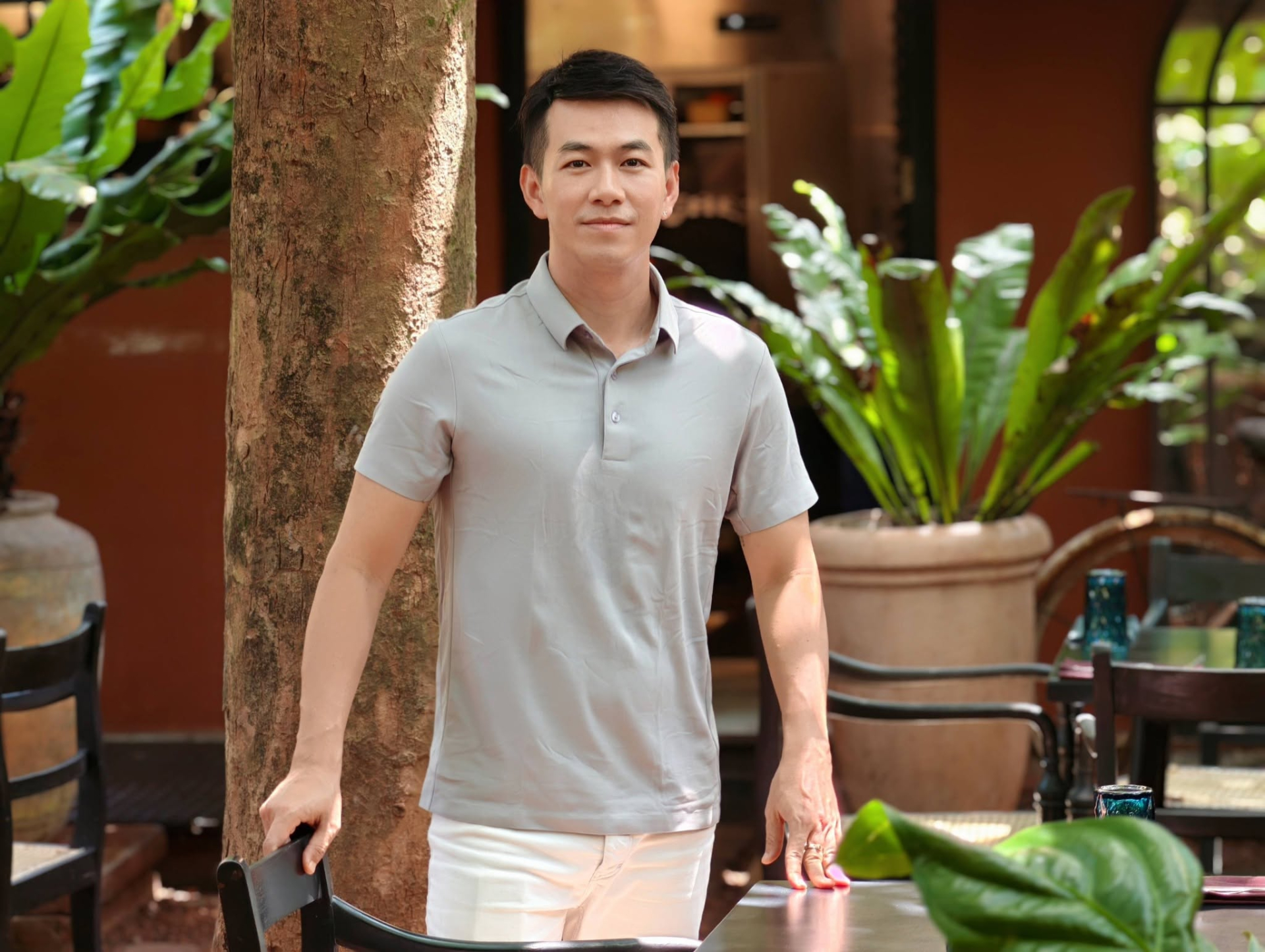 Nam ca sĩ Vbiz từng l&agrave;m giảng vi&ecirc;n tiếng Đức: Mở trung t&acirc;m ngoại ngữ ri&ecirc;ng, U45 chưa kết h&ocirc;n- Ảnh 6.