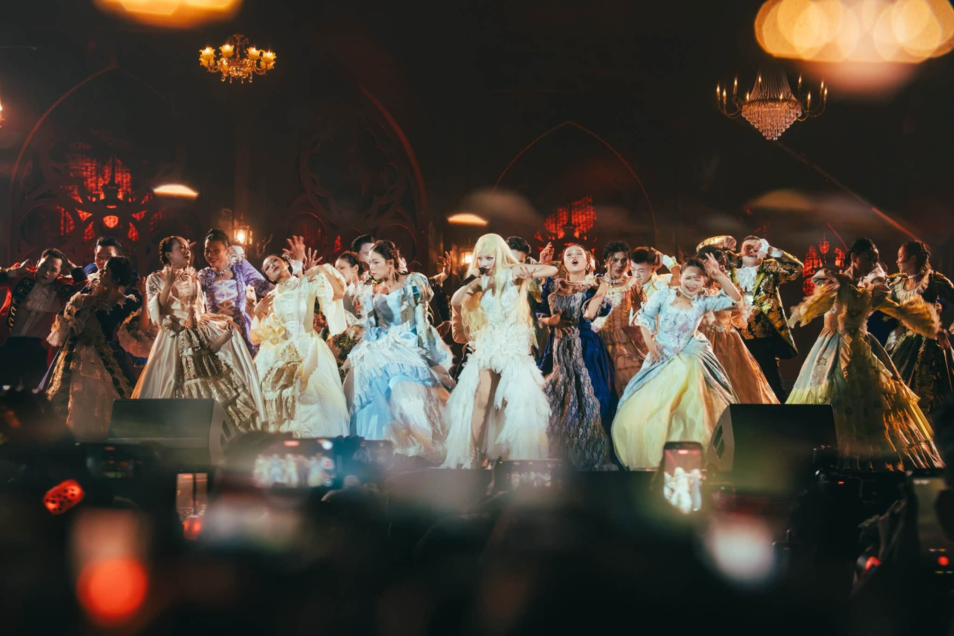 99.000 kh&aacute;n giả đi xem 4 concert/1 đ&ecirc;m ở TP.HCM- Ảnh 11.