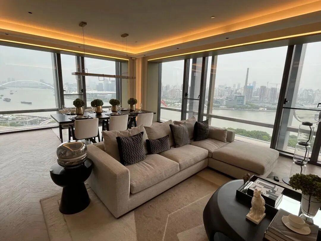Mỹ nh&acirc;n SN 1989 vừa l&agrave;m đ&aacute;m cưới với thiếu gia bất ngờ được nhiều người t&igrave;m kiếm, hiện sống trong căn hộ th&ocirc;ng tầng hơn 300 tỷ nh&igrave;n thẳng ra s&ocirc;ng- Ảnh 5.
