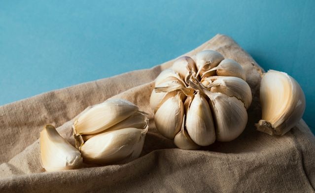 Người thích ăn tỏi mỗi ngày cần chú ý điều này - Ảnh 1.