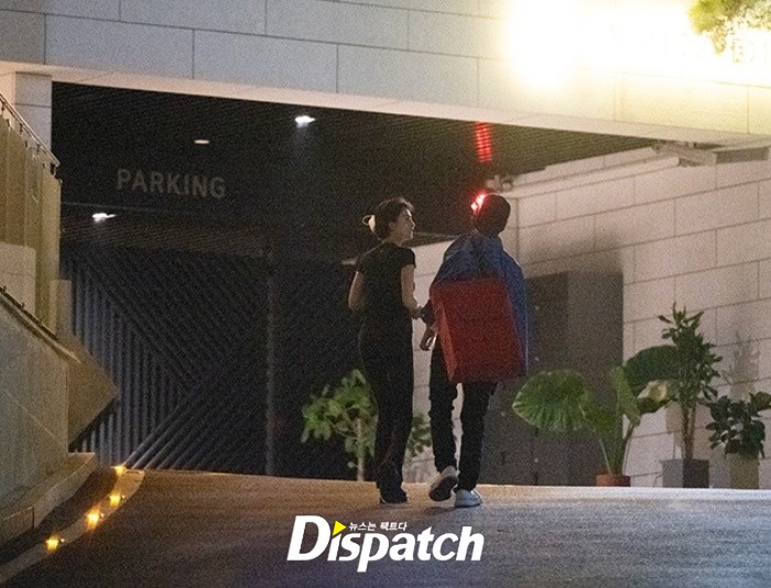 HOT: Dispatch độc quyền khui T.O.P (BIGBANG) hẹn h&ograve; "mỹ nh&acirc;n đẹp nhất thế giới" Nana- Ảnh 4.