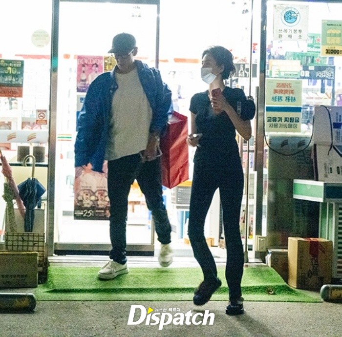 HOT: Dispatch độc quyền khui T.O.P (BIGBANG) hẹn h&ograve; "mỹ nh&acirc;n đẹp nhất thế giới" Nana- Ảnh 3.