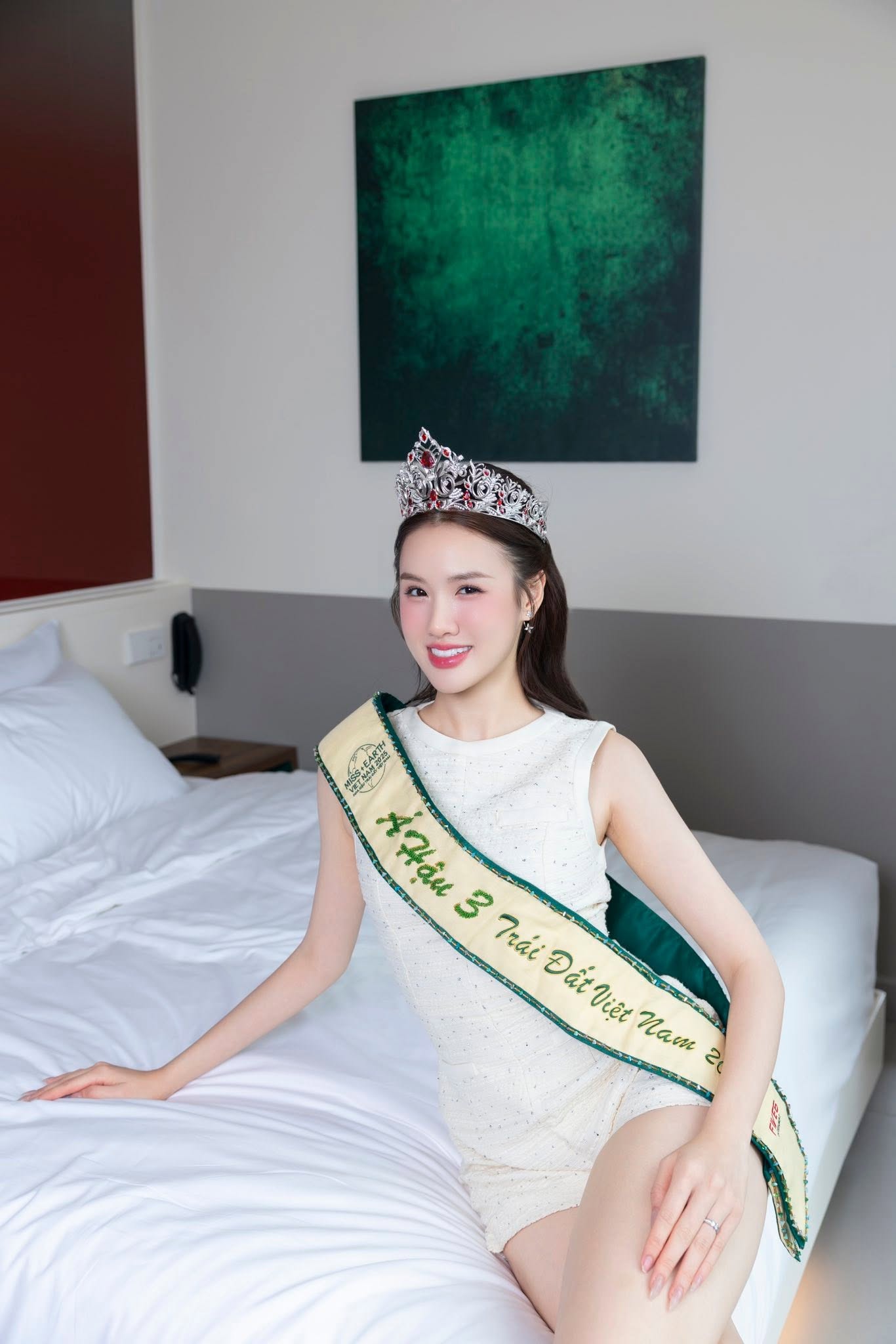 Nguyễn Quỳnh Anh l&agrave; Miss Universe Vietnam 2026, rapper Ph&aacute;o đăng quang &Aacute; hậu- Ảnh 8.