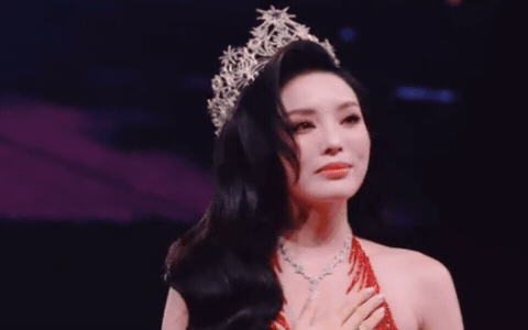 Hoa hậu Kỳ Duyên công khai tình cảm với Thiên Ân trong màn final walk độc lạ nhất Vbiz!- Ảnh 1.