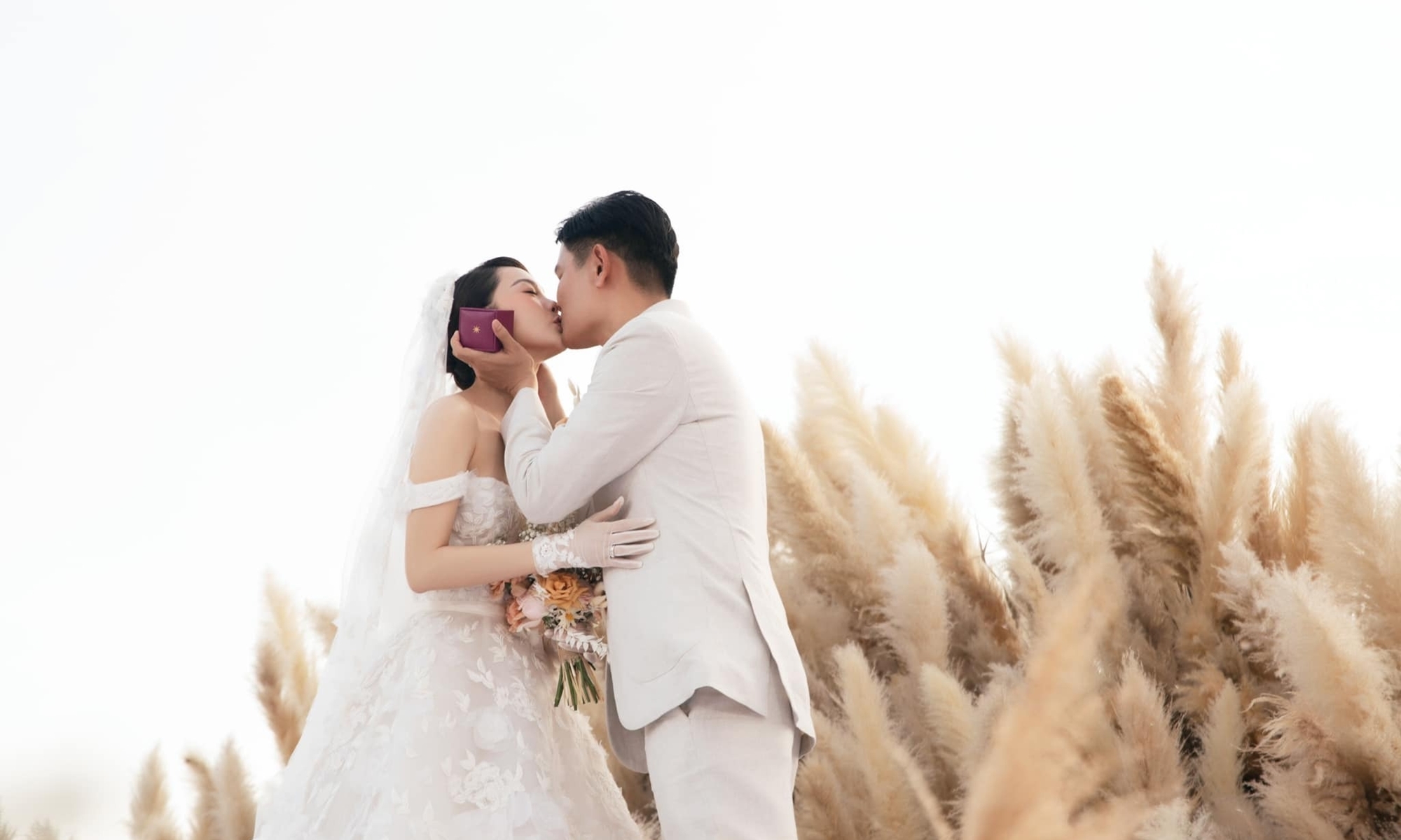 C&ocirc; b&eacute; theo mẹ b&aacute;n cơm, ở nh&agrave; thu&ecirc; lụp xụp lớn l&ecirc;n lấy Ph&oacute; TGĐ c&ocirc;ng ty dệt may T&acirc;y Ninh- Ảnh 5.