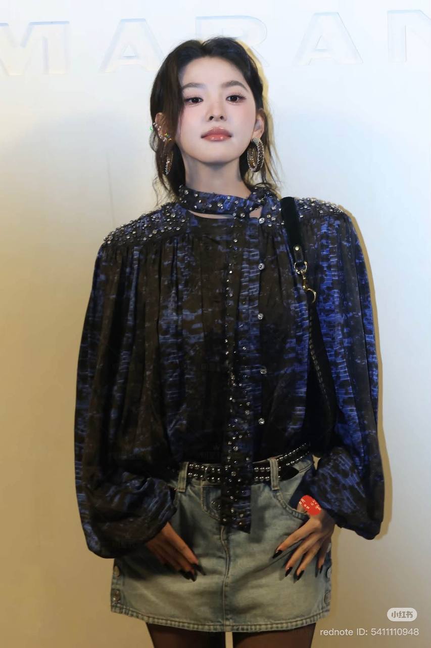 Chương Nhược Nam mặc sến đi fashion week, b&ugrave; lại được 1 điểm- Ảnh 3.