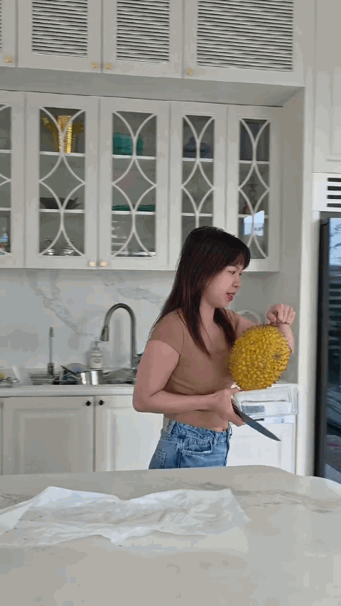 "Nam thần showbiz" cưới vợ thanh mai tr&uacute;c m&atilde;: Rời căn hộ tầng cao, chuyển xuống nh&agrave; mặt đất g&oacute;c n&agrave;o cũng cực chilll- Ảnh 8.