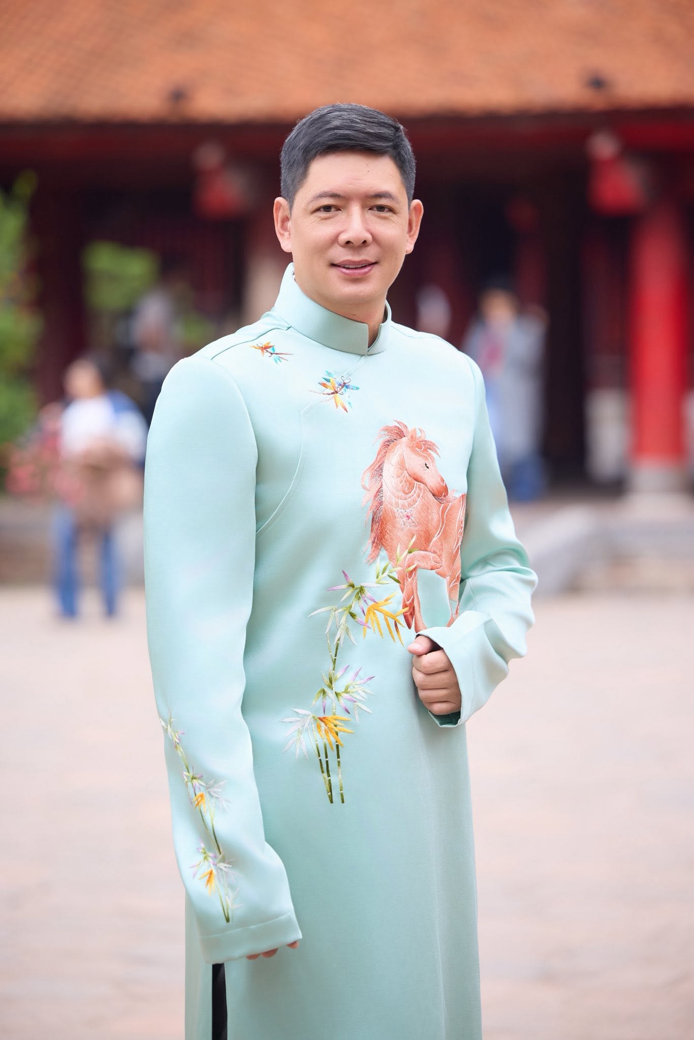 Si&ecirc;u mẫu qu&ecirc; Lạng Sơn từng b&aacute;n sữa đậu n&agrave;nh từ 3 giờ s&aacute;ng: Nay vi&ecirc;n m&atilde;n b&ecirc;n vợ đại gia hơn 4 tuổi- Ảnh 4.