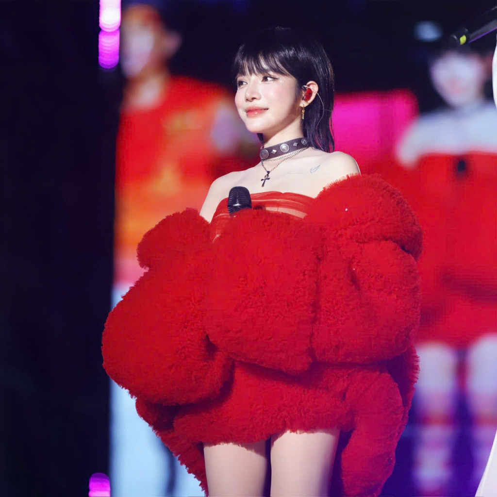 Showbiz Việt cũng có mỹ nhân nhan sắc như AI, gương mặt “bén ngót” ngày càng thu hút - Ảnh 9.