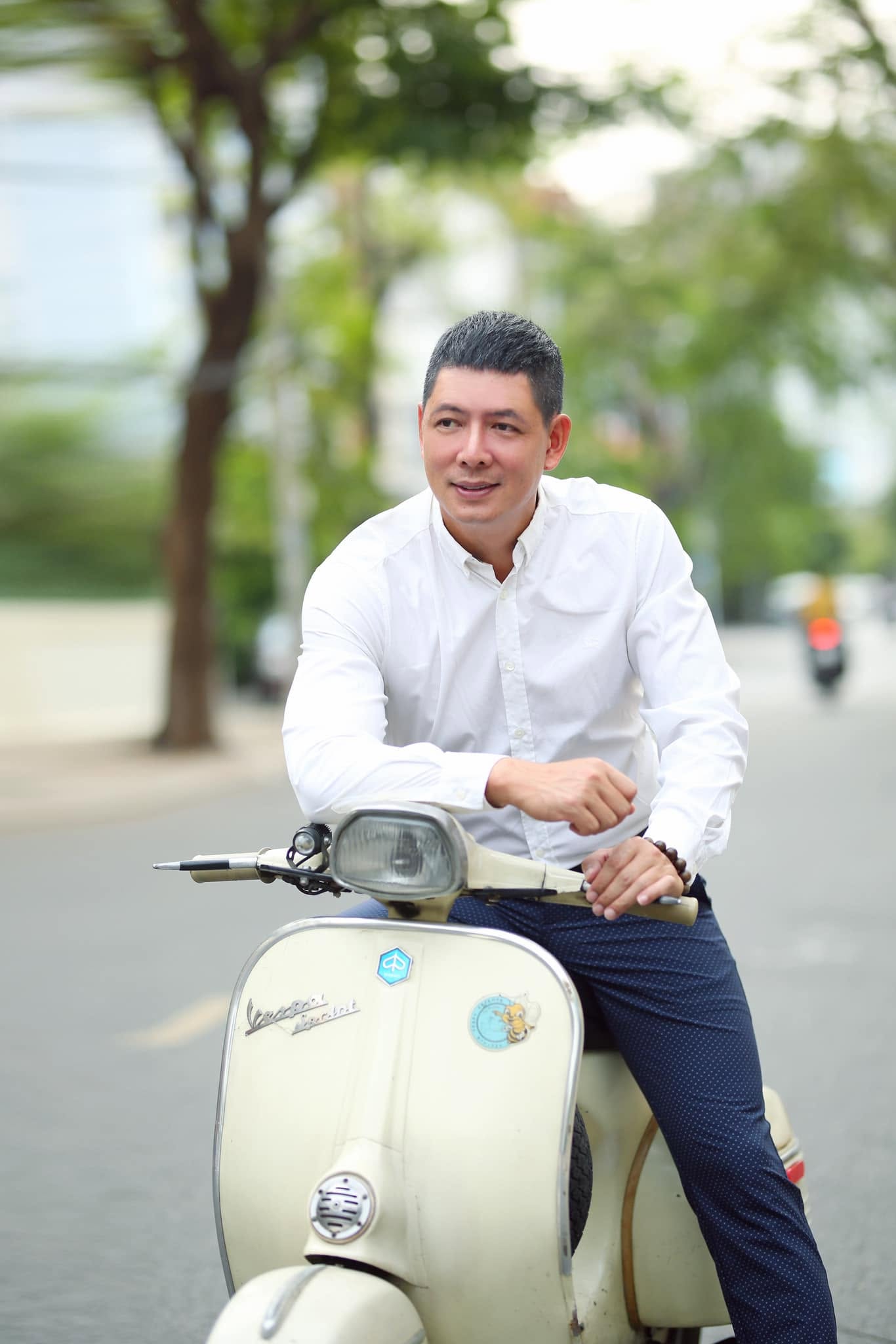 Si&ecirc;u mẫu qu&ecirc; Lạng Sơn từng b&aacute;n sữa đậu n&agrave;nh từ 3 giờ s&aacute;ng: Nay vi&ecirc;n m&atilde;n b&ecirc;n vợ đại gia hơn 4 tuổi- Ảnh 2.