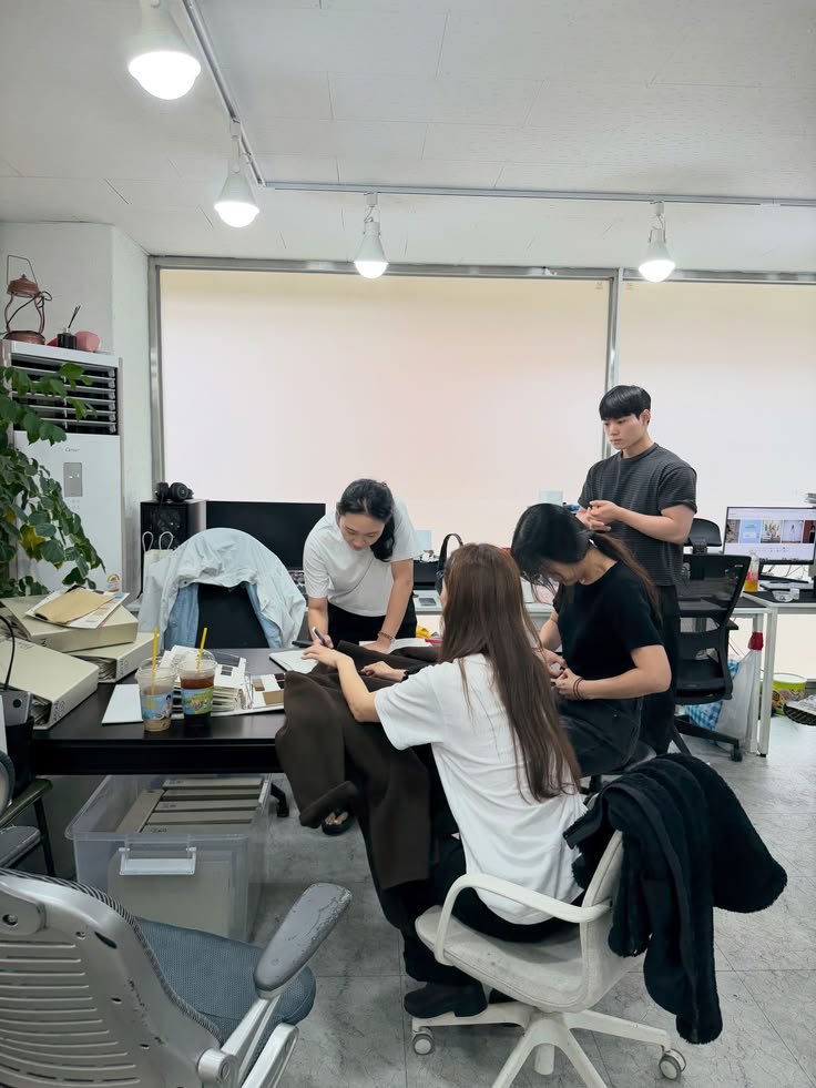 Sếp hỏi &ldquo;Em c&oacute; thể nhận th&ecirc;m việc kh&ocirc;ng?&rdquo;, 3 c&aacute;ch từ chối tưởng mất l&ograve;ng nhưng thực ra l&agrave; biểu hiện của EQ cao- Ảnh 2.
