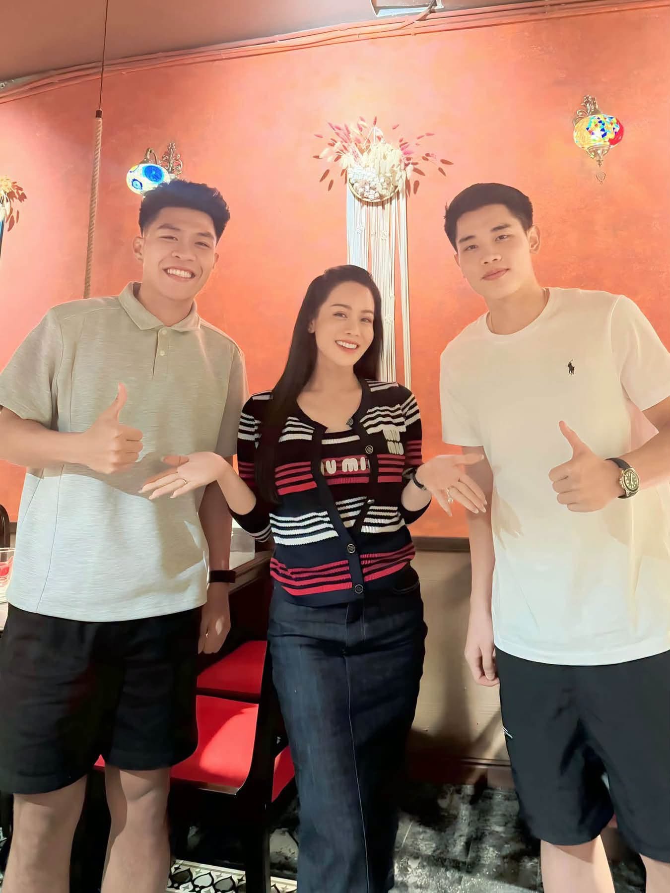 Nhật Kim Anh c&ocirc;ng khai b&ecirc;n Đ&igrave;nh Bắc- Ảnh 1.